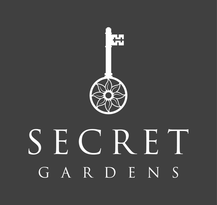 Бренд secret. Логотип Гарден. Бренд Secret Garden. Secret Garden логотип. Надпись тайный сад.